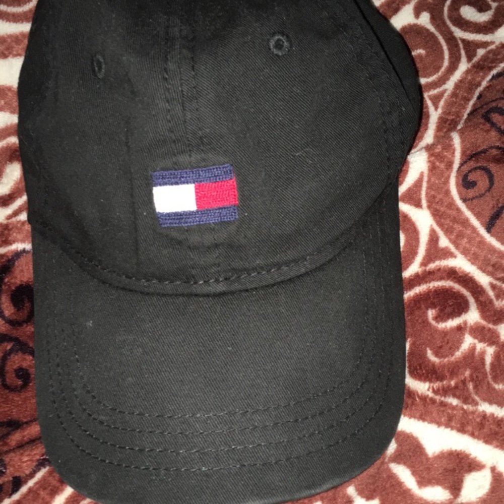 Tommy Hilfiger Hat